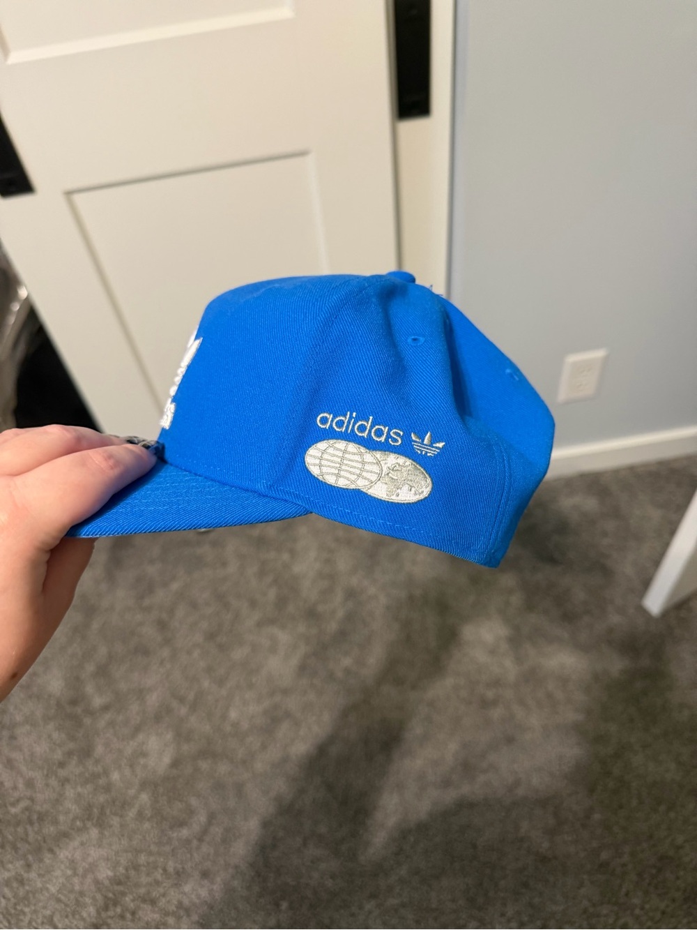 adidas hat - Picture 3 of 5